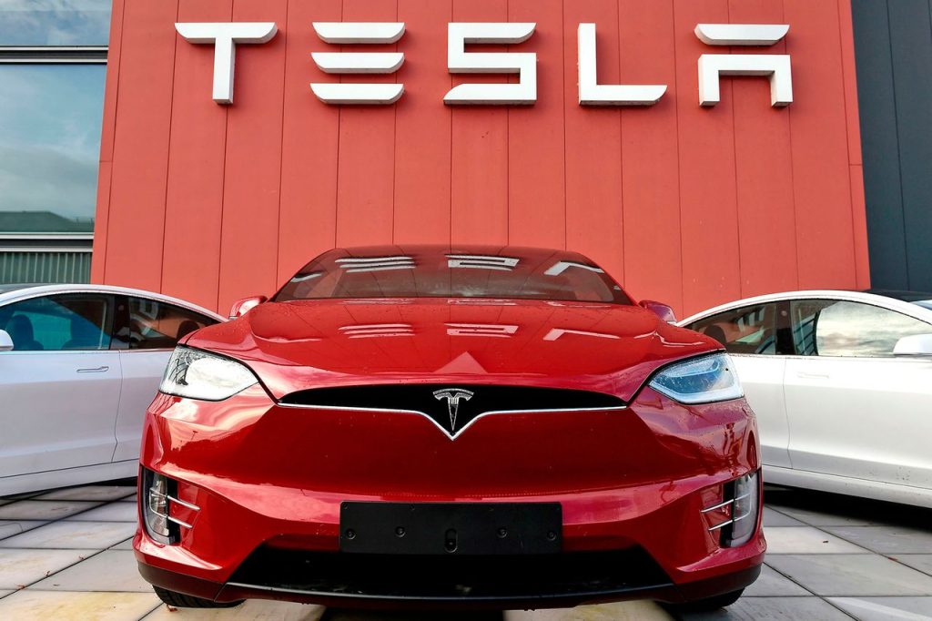 How Long Do Tesla Cars Last